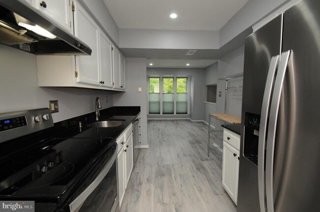 Building Photo - 7803 Whistling Pines Ct