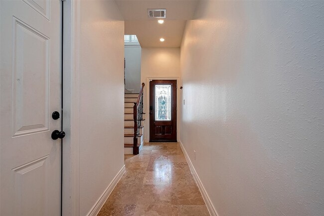 Building Photo - 5608 Kansas St