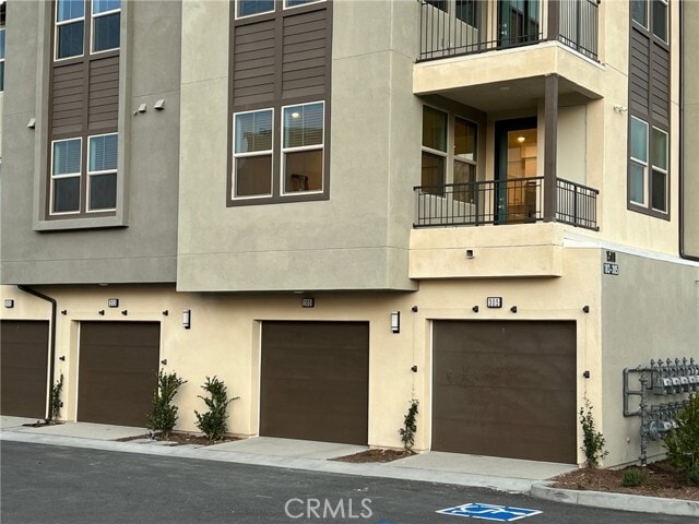 Building Photo - 1500 Lasso Wy