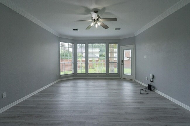 Building Photo - 7728 Saragosa Creek Dr