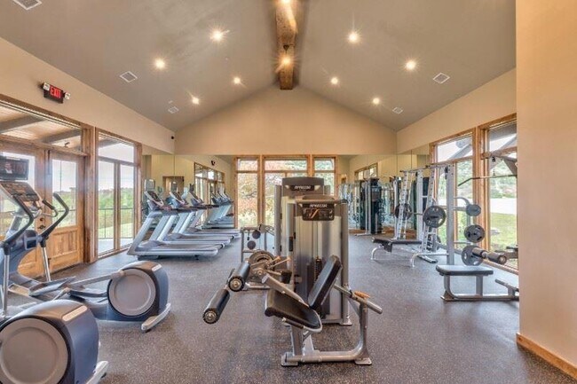 Building Photo - 17821 Limestone Spring Ln