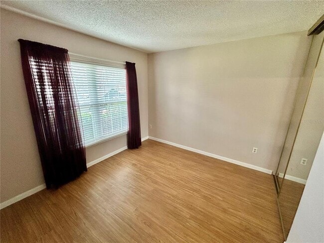 Building Photo - 4908 Myrtle Oak Dr