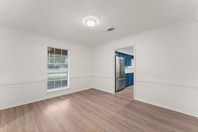 Building Photo - 14826 N Eldridge Pkwy