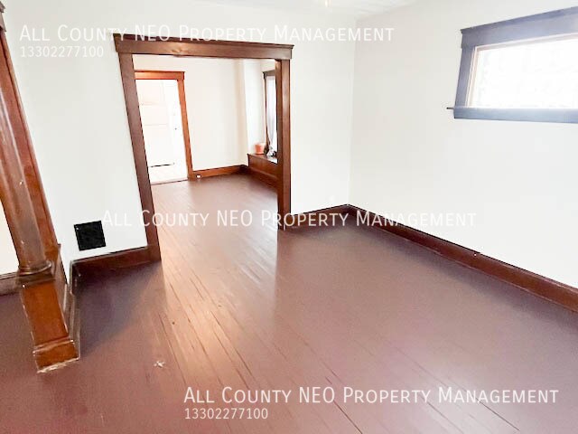 Building Photo - 9423 Denison Ave