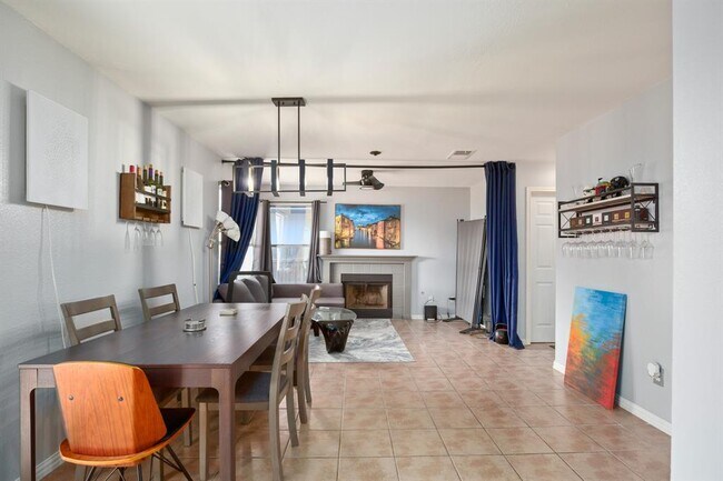 Building Photo - 13803 Randalstone Dr