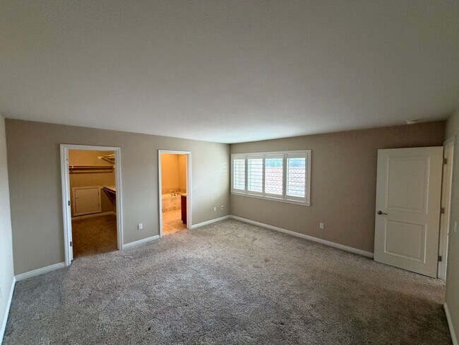 Building Photo - 4304 Foxenwood Cir