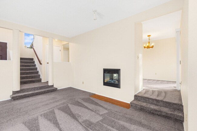 Building Photo - 17633 NE 88th Pl