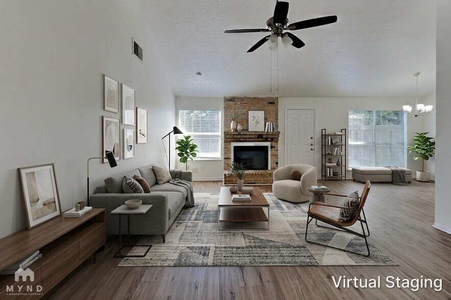 Building Photo - 15831 Pryor Dr