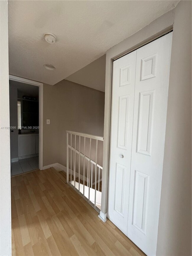 Building Photo - 4515 SW 68th Ct Cir