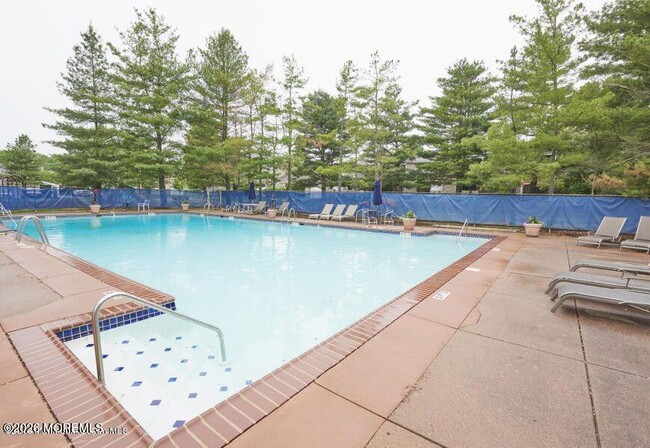 Building Photo - 22 Beverly Ct