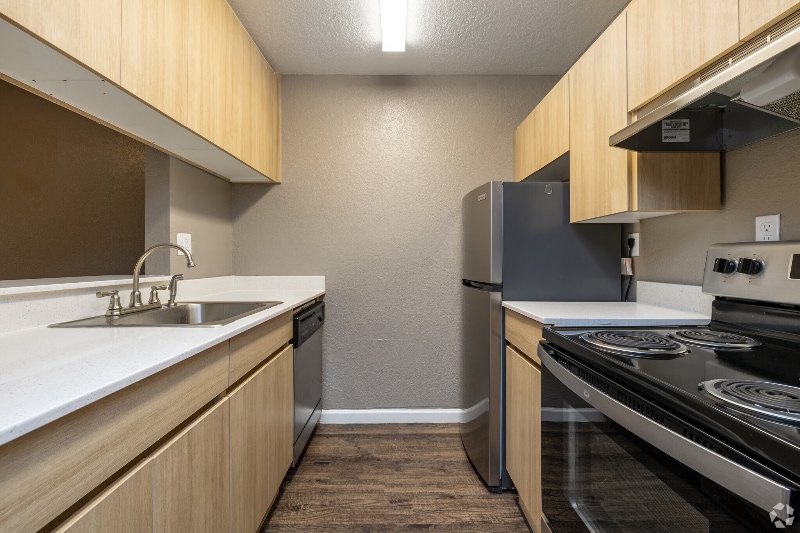 Building Photo - 8550 E Speedway Blvd