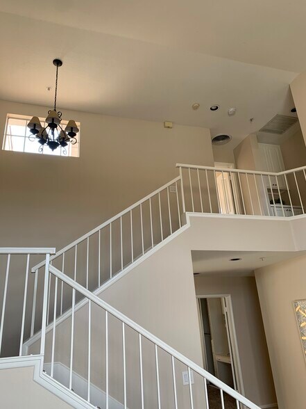 Building Photo - 1448 Elegante Ct