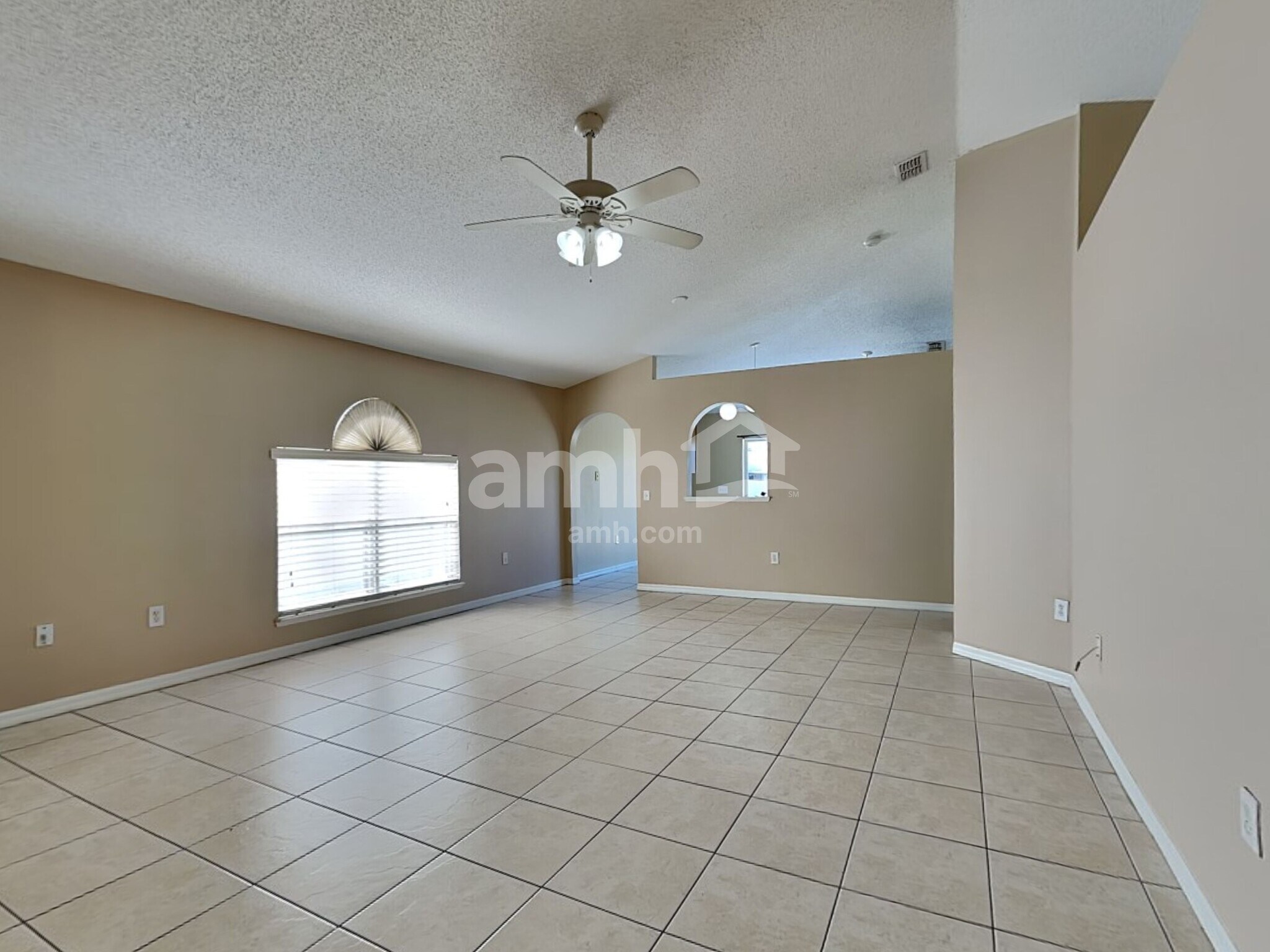 Building Photo - 10408 Opus Dr