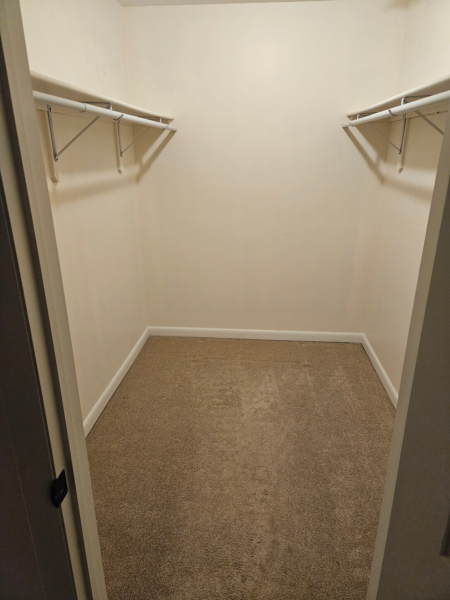 Building Photo - 4711B Dunbarton Rd