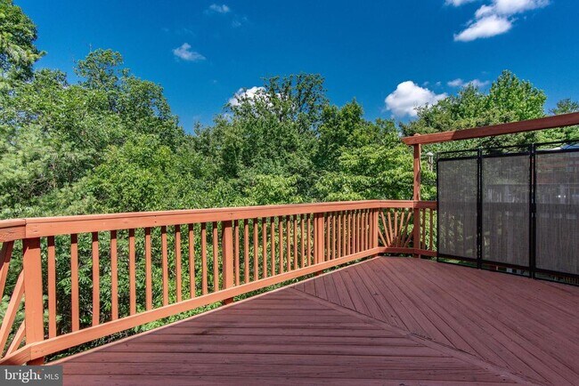 Building Photo - 13416 Burrough Farm Dr