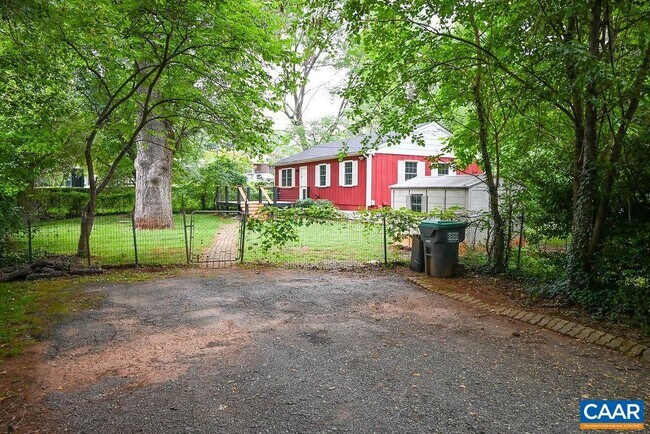 Building Photo - 315 Caroline Ave
