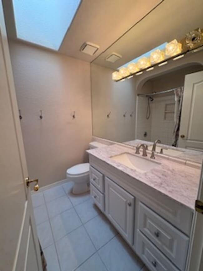 Building Photo - 3 BEDROOM 2 BATH 2 CAR GARAGE w/ Detached 2 room Shop - LONG TERM RENTAL in LHC!!