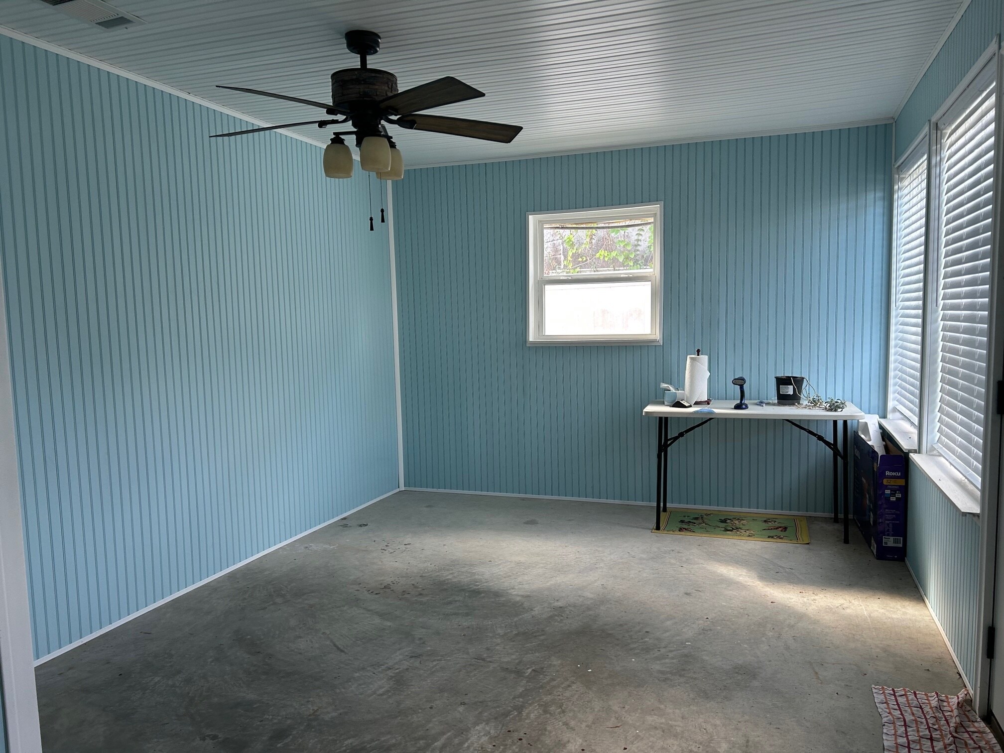 Building Photo - 321 Elsa Dr