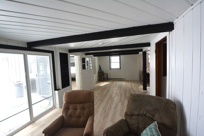 Building Photo - 36722 Birch Dr