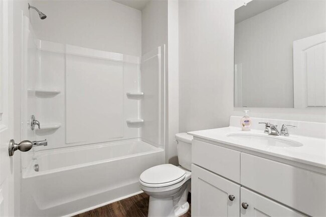Building Photo - 460 Barnwood Ln