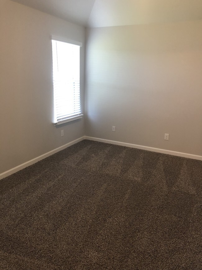 Building Photo - 42482 Lake Borgne Dr