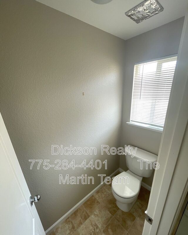 Building Photo - 7445 Hunter Glen Dr
