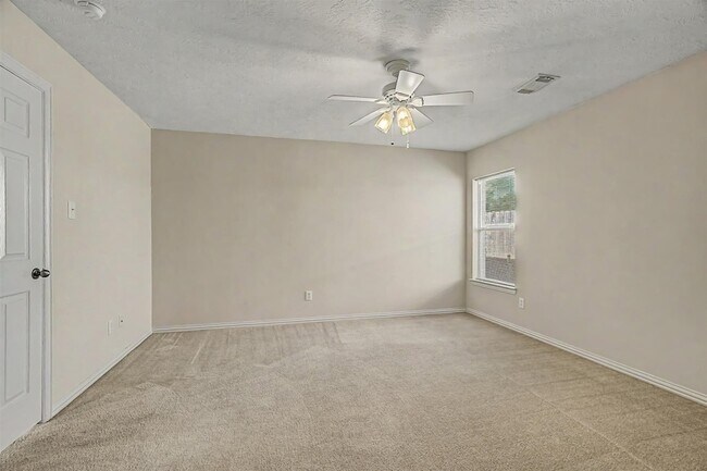 Building Photo - 16011 Belleshire Glen Ln