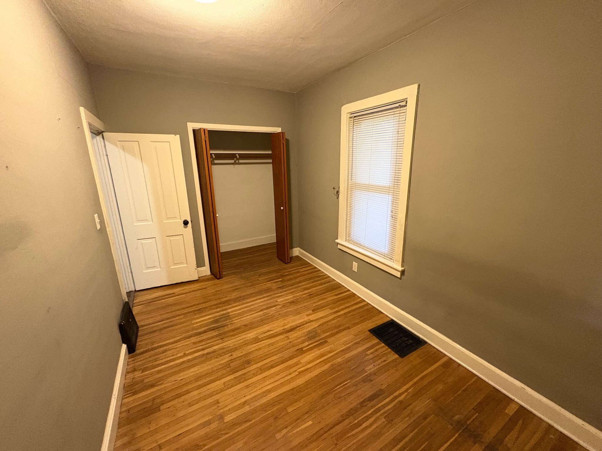 Building Photo - 168 W Forbes Ave