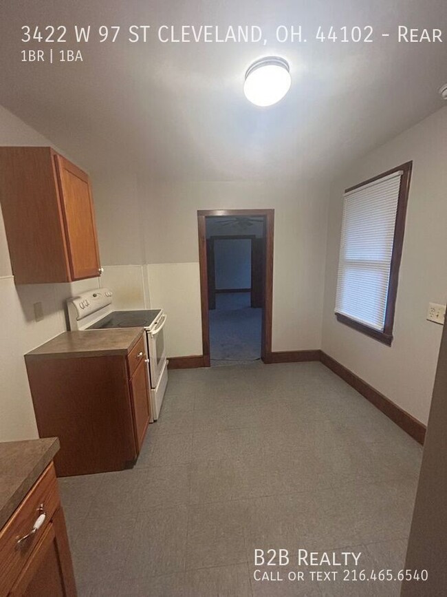 Building Photo - Cozy 1-Bedroom Rear Unit in West Cleveland...