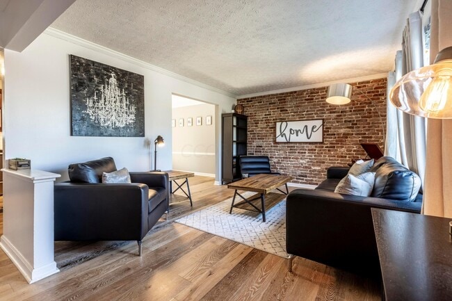 Building Photo - 2037 Sutter Pkwy