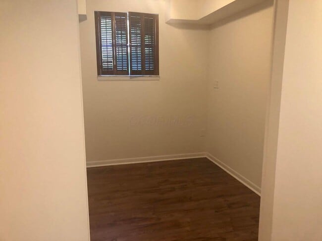 Building Photo - 1391 Bluff Ave