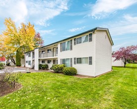 Redwood Park apartments — community photo - Redwood Park