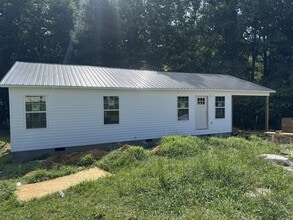 Building Photo - 190 Croft Cir