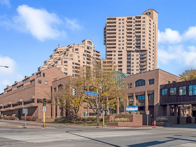 Primary Photo - 20 NE 2nd St