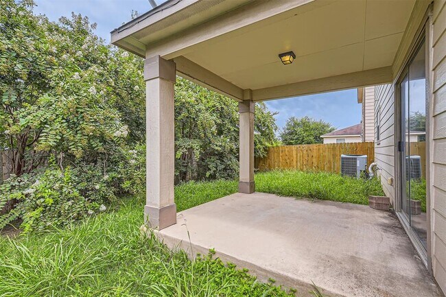Building Photo - 7008 Derby Downs Dr
