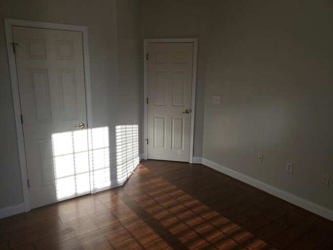 Building Photo - 84 Addison Cottage Way #211