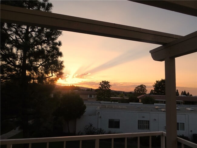 Building Photo - 2302 Via Puerta