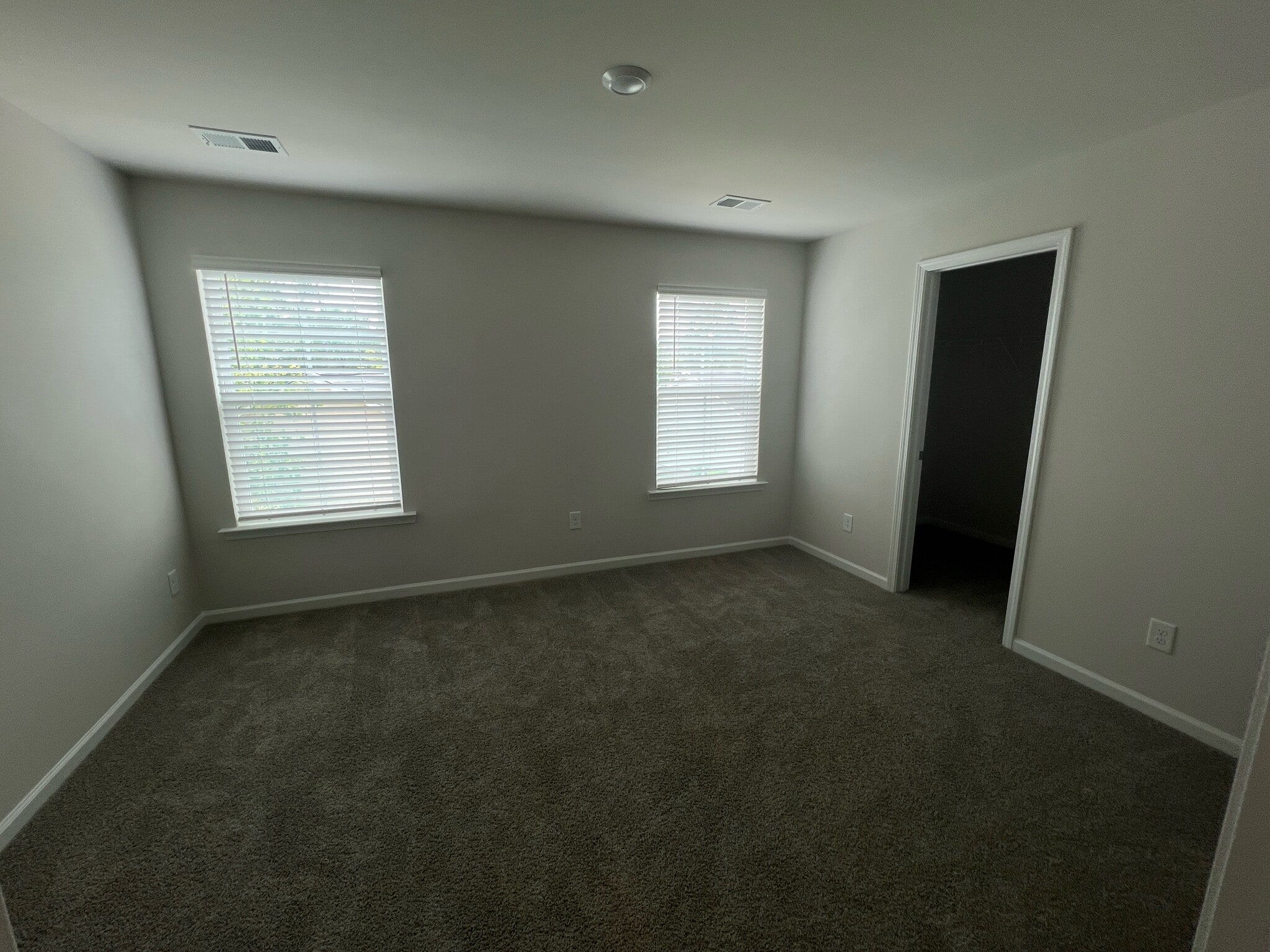 Building Photo - 903 Drake Grove Ln