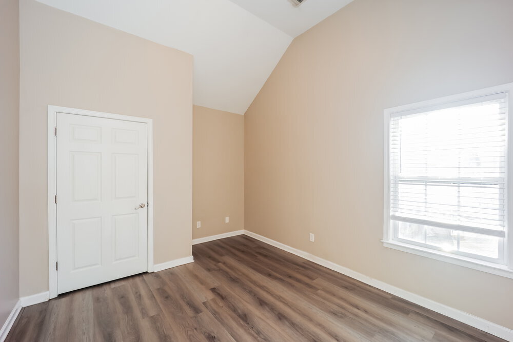 Building Photo - 501 Summer Brooke Ln