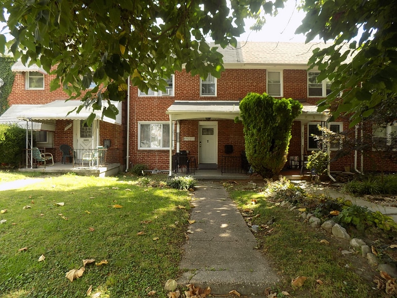 Primary Photo - 2329 Ashburton St