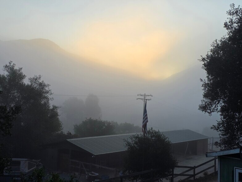 Building Photo - 2029 Willow Glen Rd