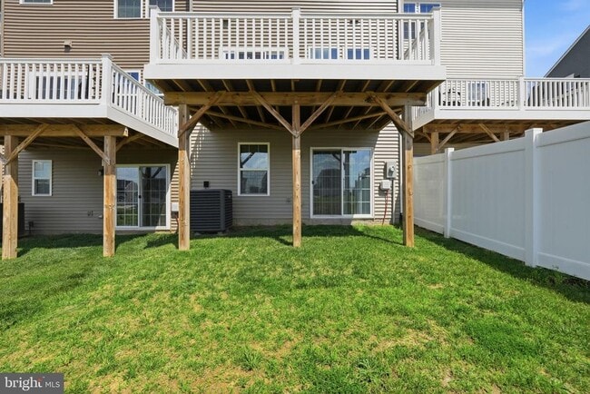 Building Photo - 8718 Stevenson Ln