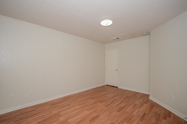 Building Photo - 11711 Wainscot Ct