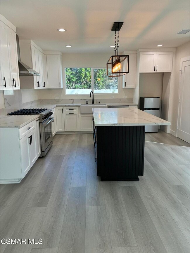 Building Photo - 4900 Stern Ave