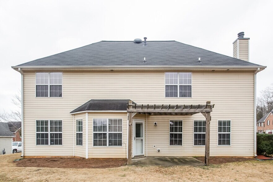 Building Photo - 1122 Cameron Rd