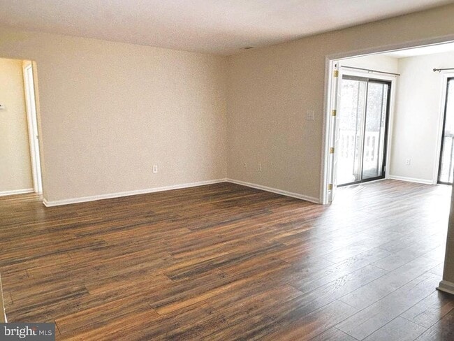 Building Photo - 24 Pickwick Pl