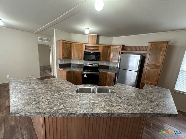 Building Photo - 532 Post Office St