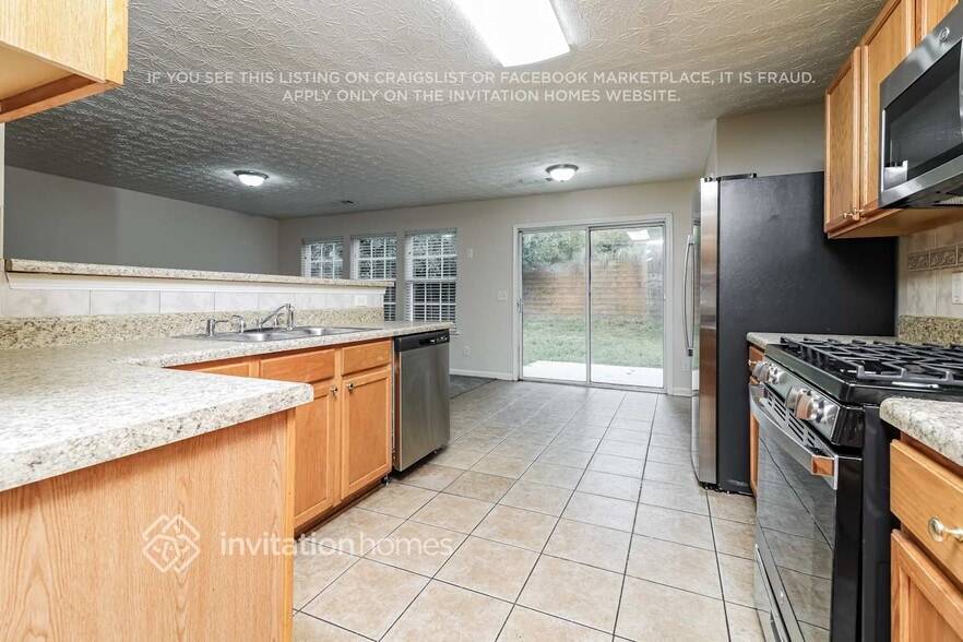 Building Photo - 214 Weatherstone Pointe Dr