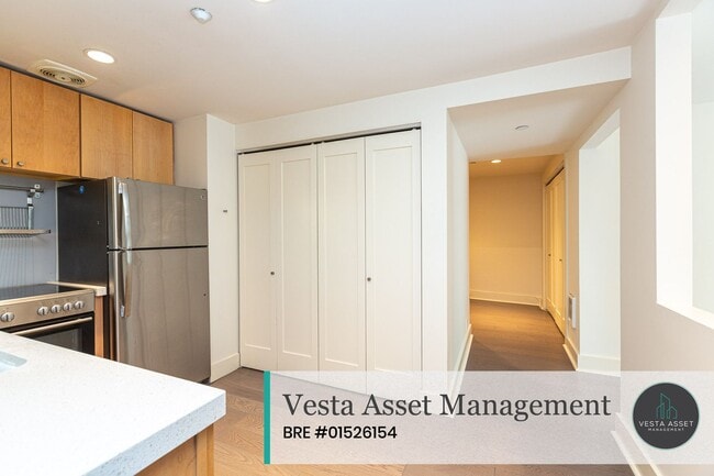 Building Photo - 2812 Washington St