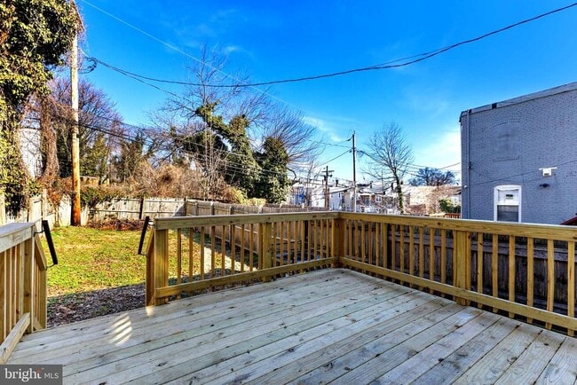 Building Photo - 3324 Edmondson Ave